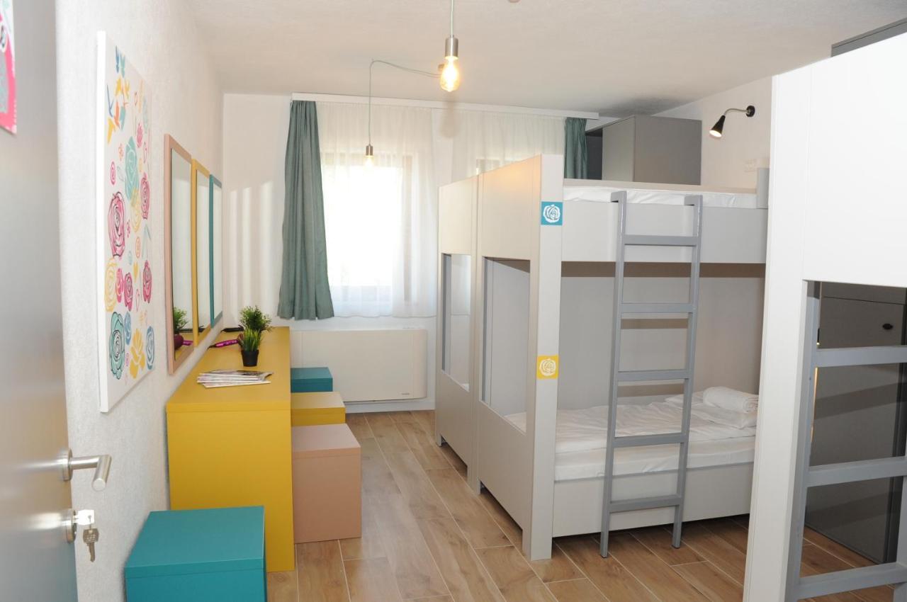 Hostel Kucha *